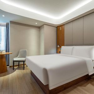 Superior Zimmer mit Kingsize-Bett